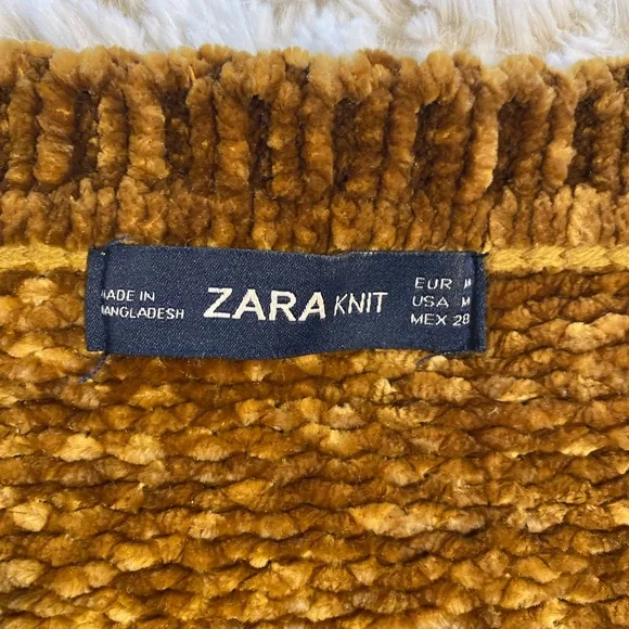 Zara Women’s Size M Chenille Cropped Boxy Sweater in a Golden Brown - Picture 2 of 4